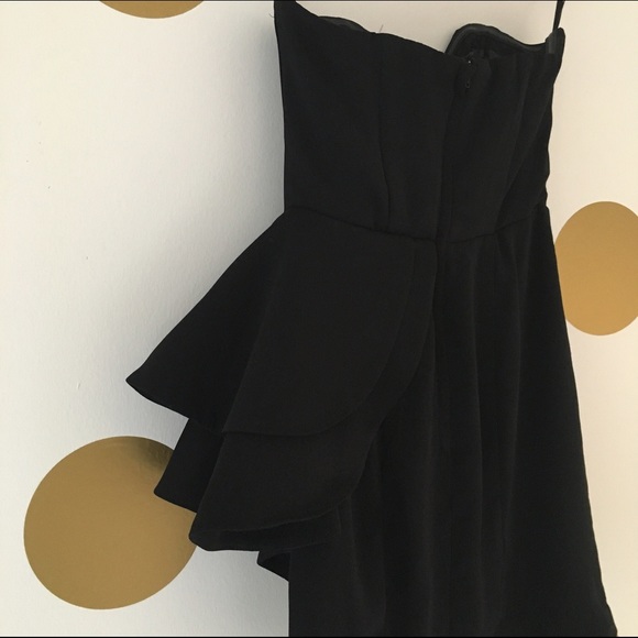 ✨H&M Black Ruffle Strapless Dress✨ - Picture 2 of 4